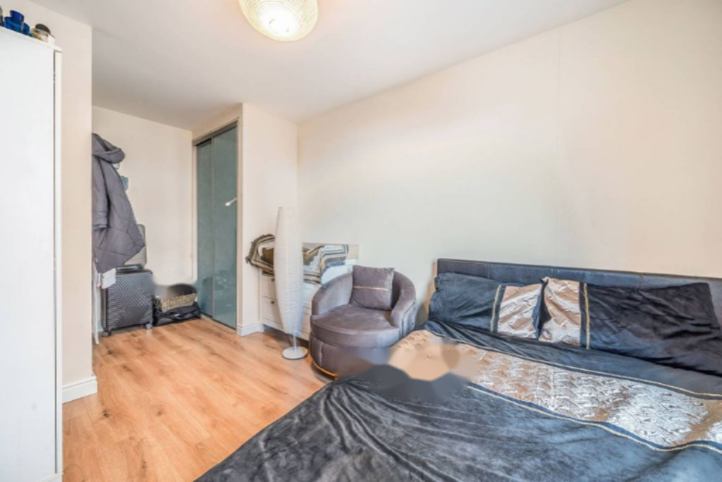 Flat in London, United Kingdom, 42 m² - picture 13