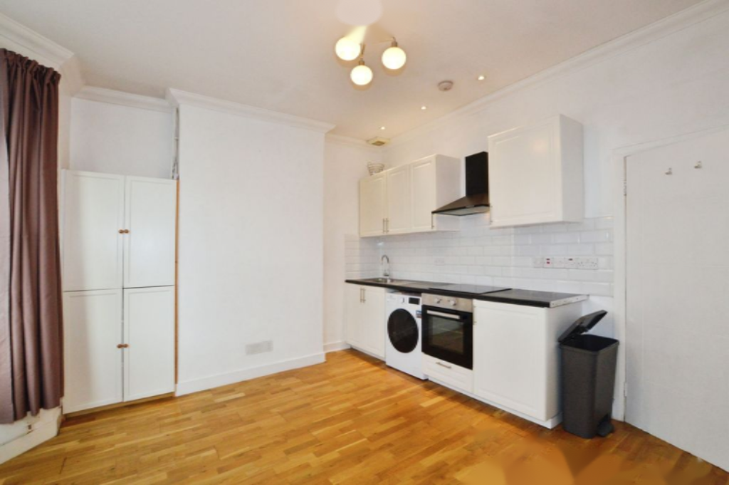 Flat in London, United Kingdom, 50 m² - picture 14