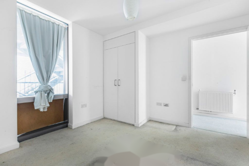 Flat in London, United Kingdom, 44 m² - picture 14