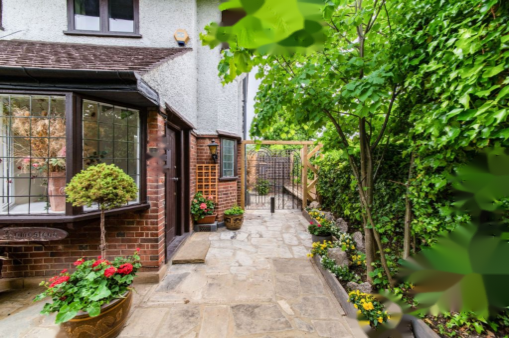 Flat in London, United Kingdom, 32 m² - picture 14