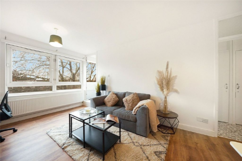 Flat in London, United Kingdom, 49 m² - picture 14