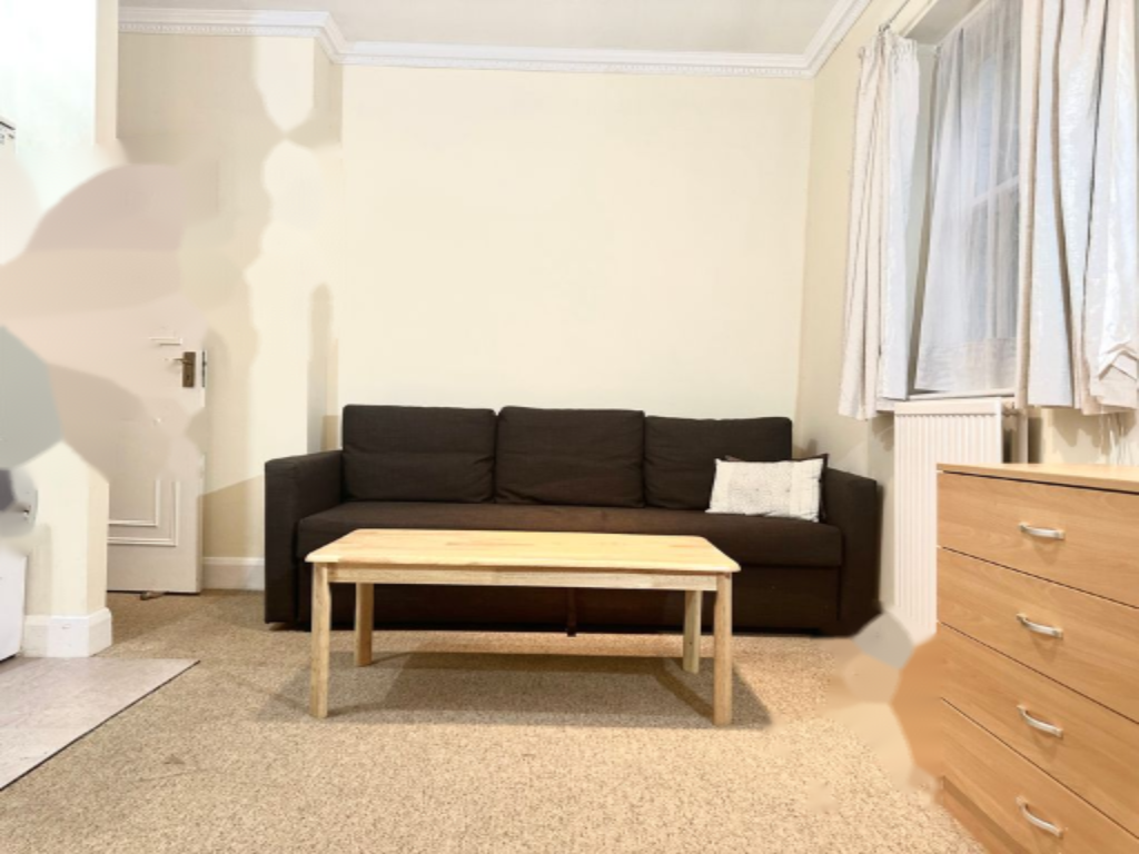 Flat in London, United Kingdom, 26 m² - picture 14