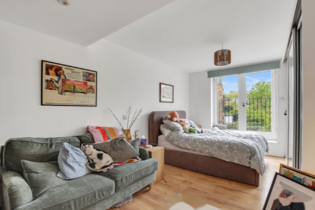 Flat in London, United Kingdom, 27 m² - picture 15