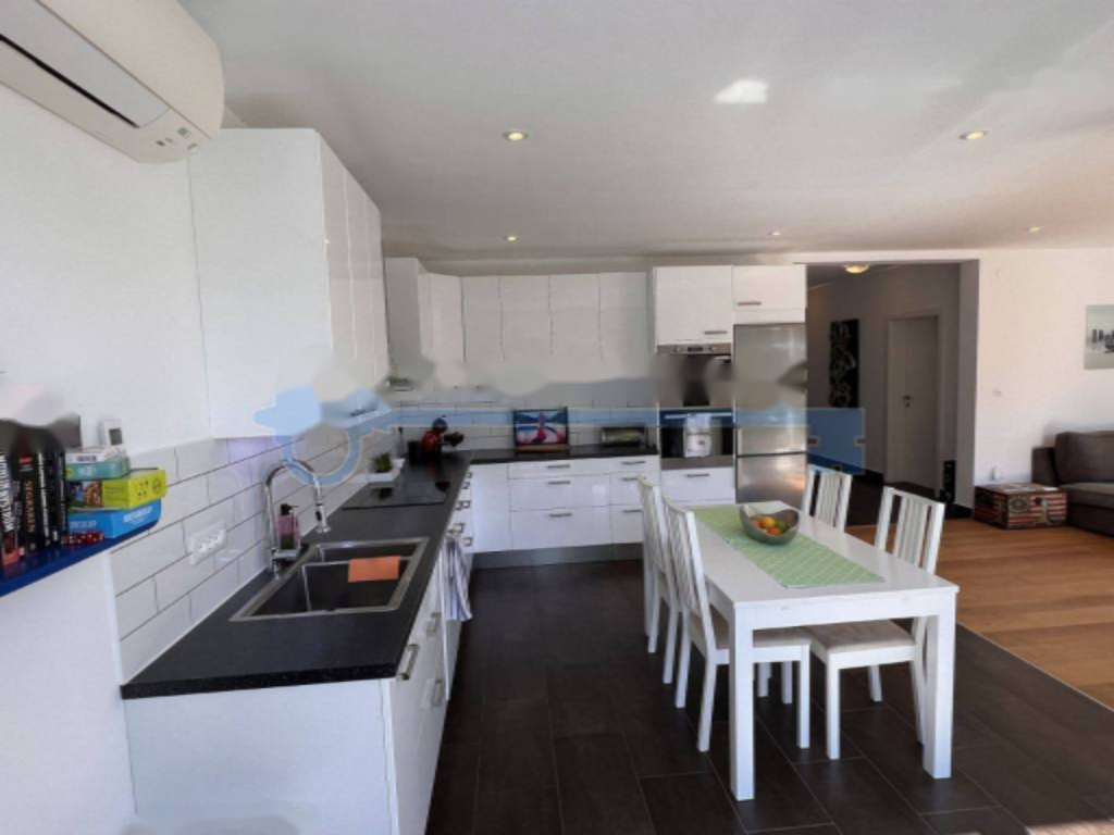 Maison à Opatija, Croatie, 180 m² - image 15