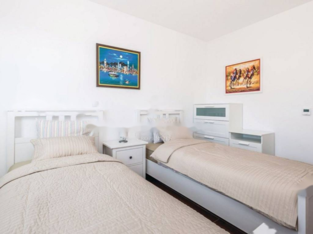 Flat in Opatija, Croatia, 113 m² - picture 15