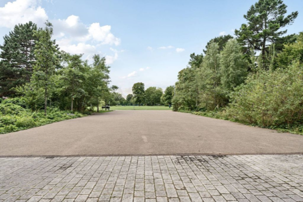 Flat in London, United Kingdom, 55 m² - picture 15