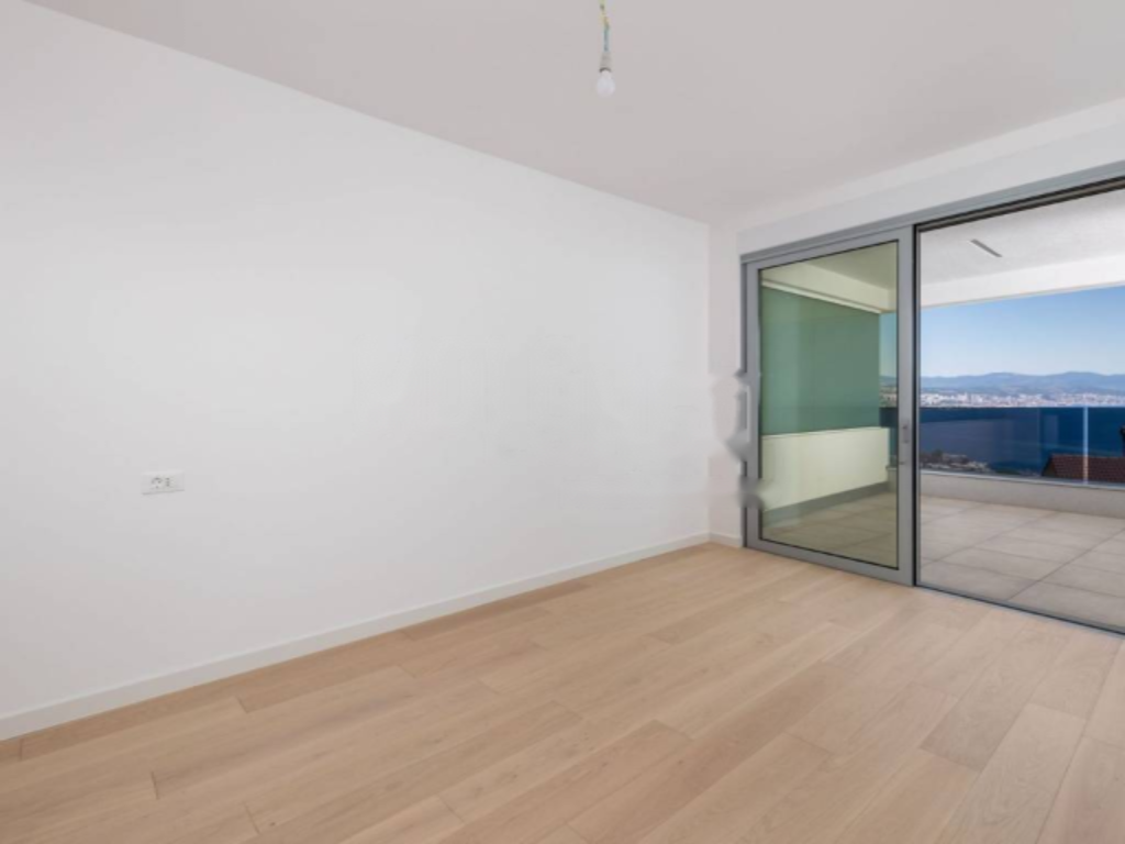 Flat in Opatija, Croatia, 97 m² - picture 15