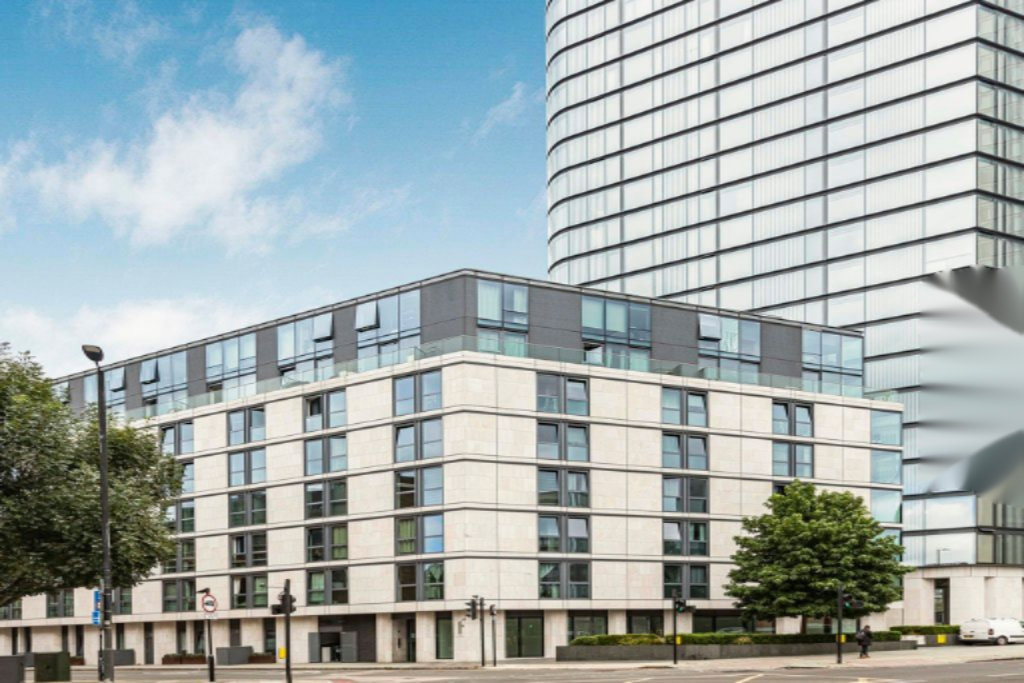 Flat in London, United Kingdom, 44 m² - picture 16