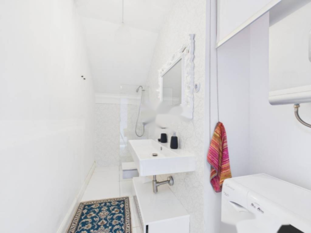 Flat in Opatija, Croatia, 75 m² - picture 16