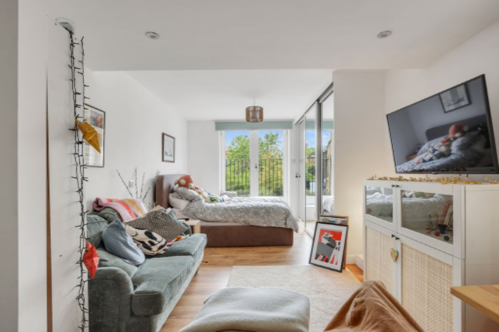 Flat in London, United Kingdom, 27 m² - picture 17