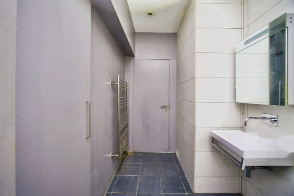 Flat in London, United Kingdom, 55 m² - picture 17