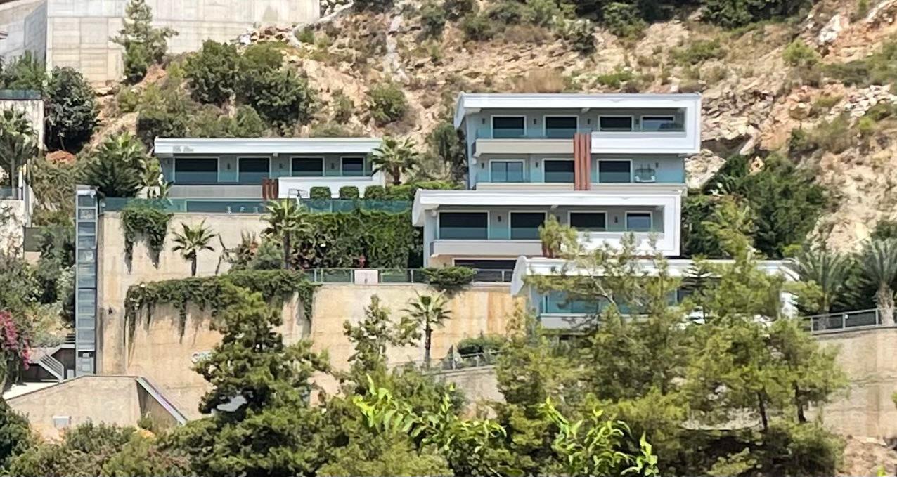 Villa à Alanya, Turquie, 340 m² - image 1