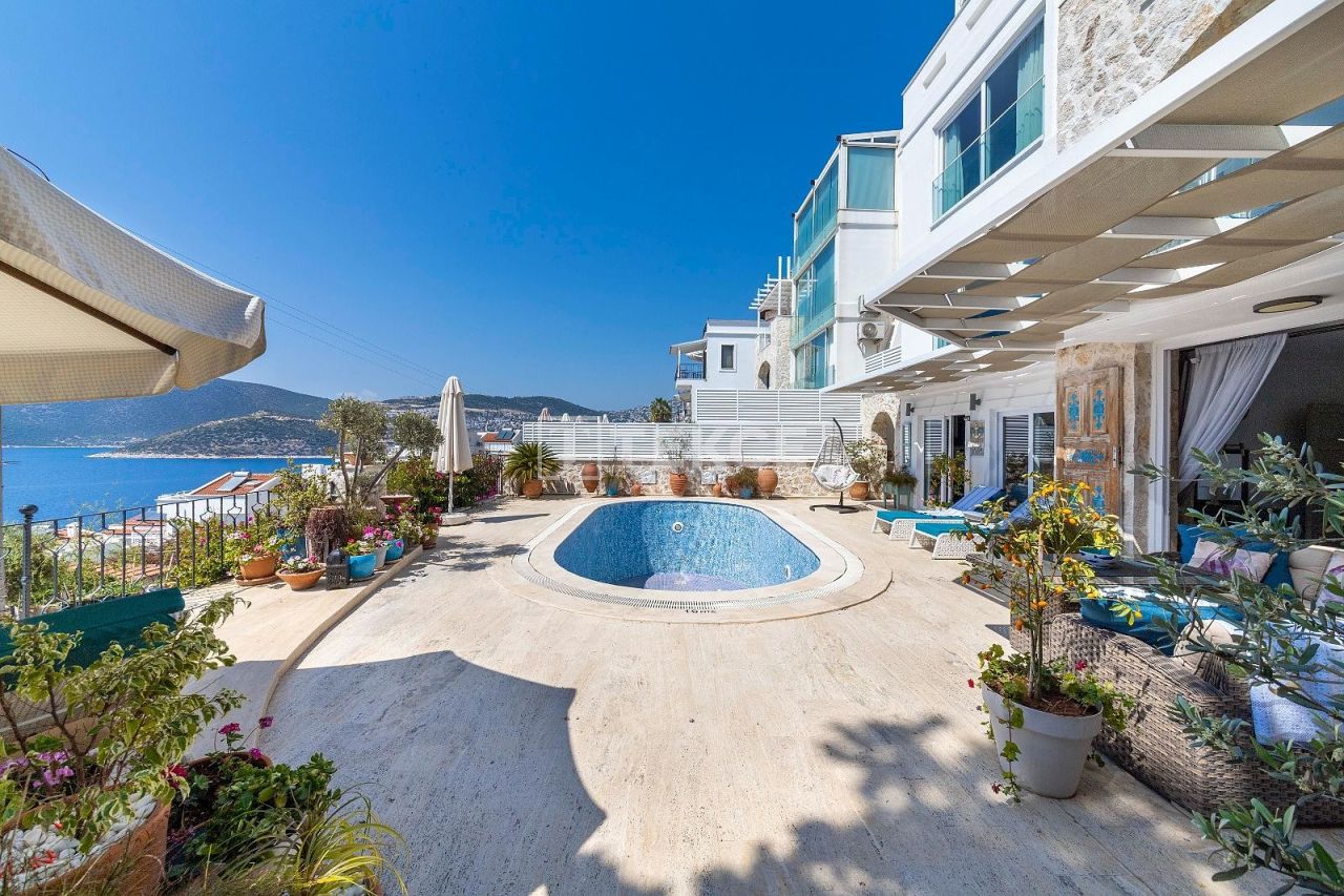 Villa in Kalkan, Türkei, 280 m² - Foto 1