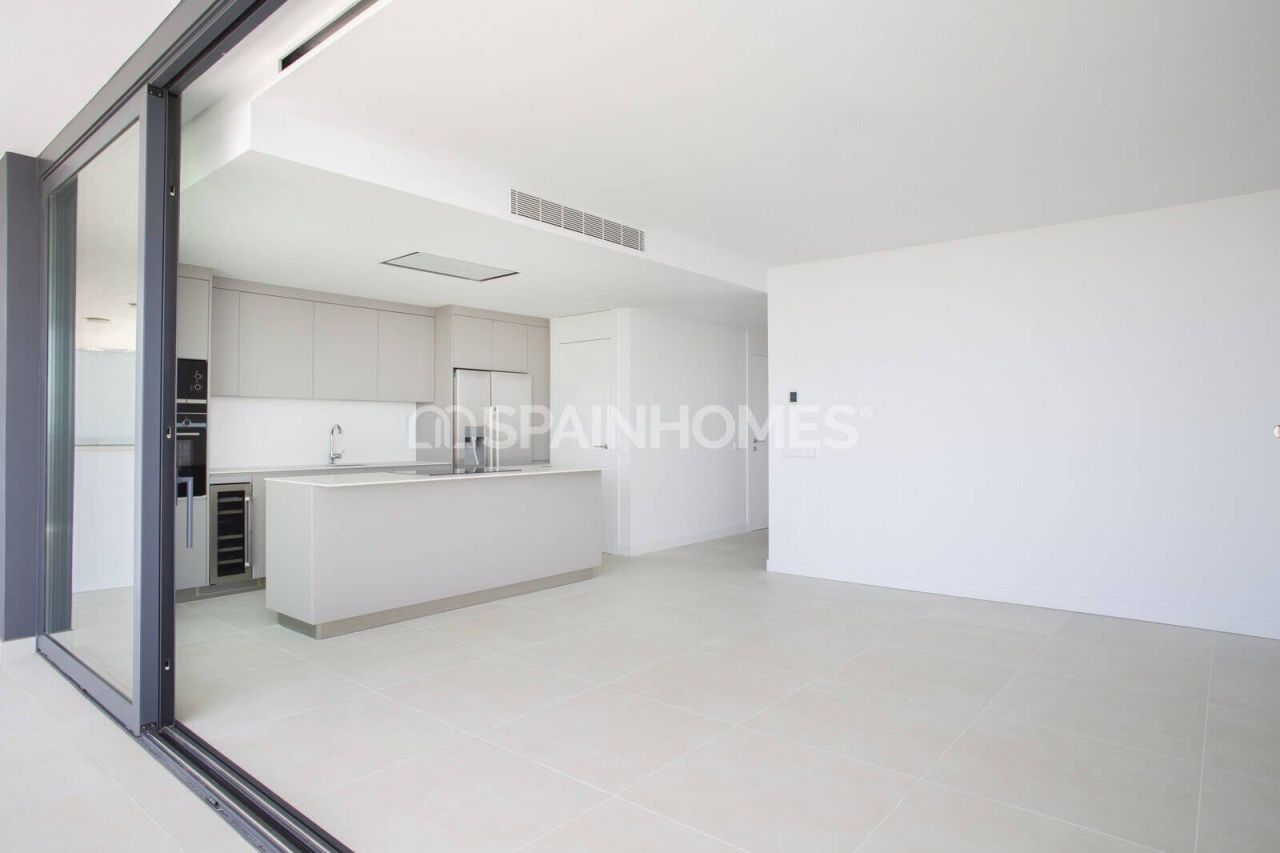 Apartment in Fuengirola, Spain, 131 m² - picture 9