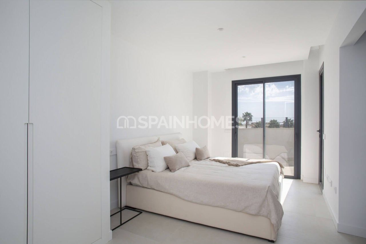 Apartment in Fuengirola, Spain, 75 m² - picture 13