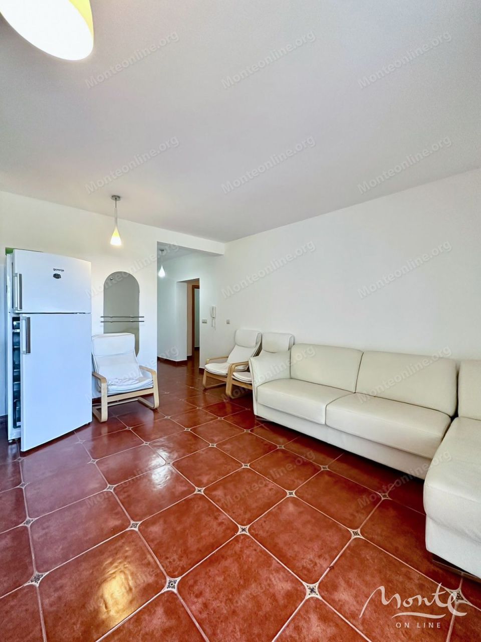 Apartamento en Petrovac, Montenegro, 90 m² - imagen 2