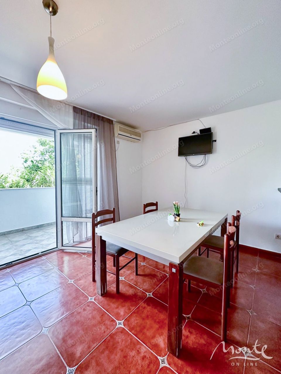 Apartamento en Petrovac, Montenegro, 90 m² - imagen 3