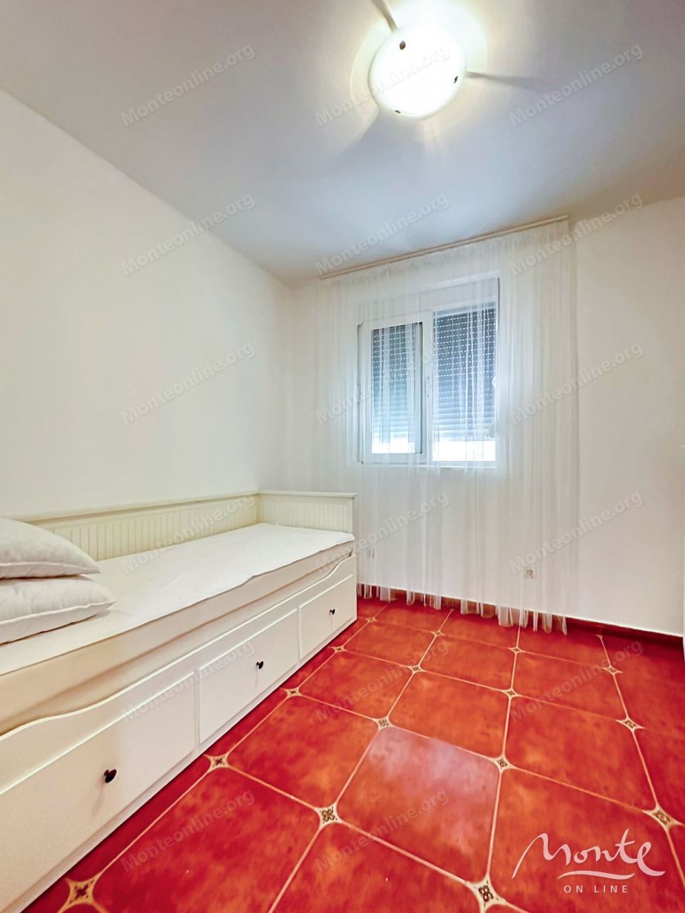 Apartamento en Petrovac, Montenegro, 90 m² - imagen 5