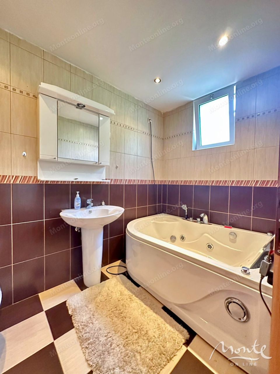 Apartamento en Petrovac, Montenegro, 90 m² - imagen 10