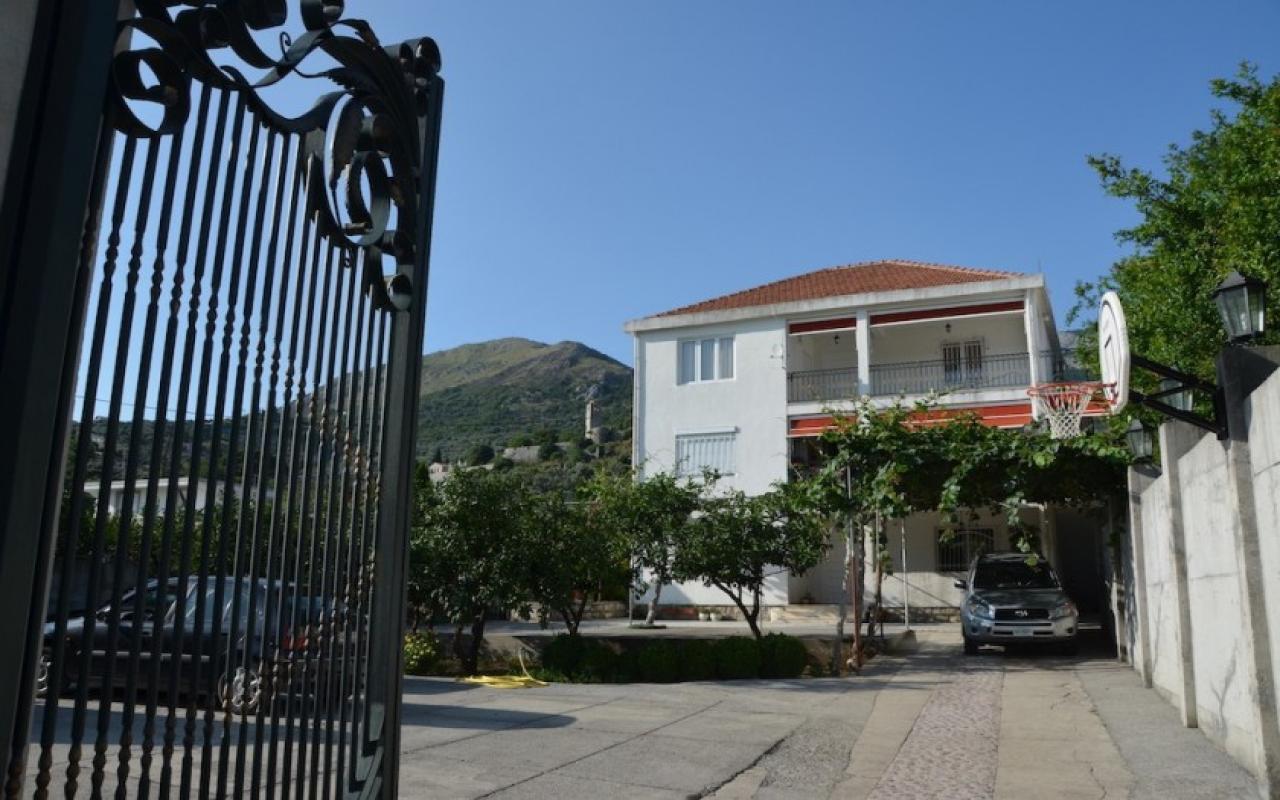 Maison au Bar, Monténégro, 324 m² - image 1