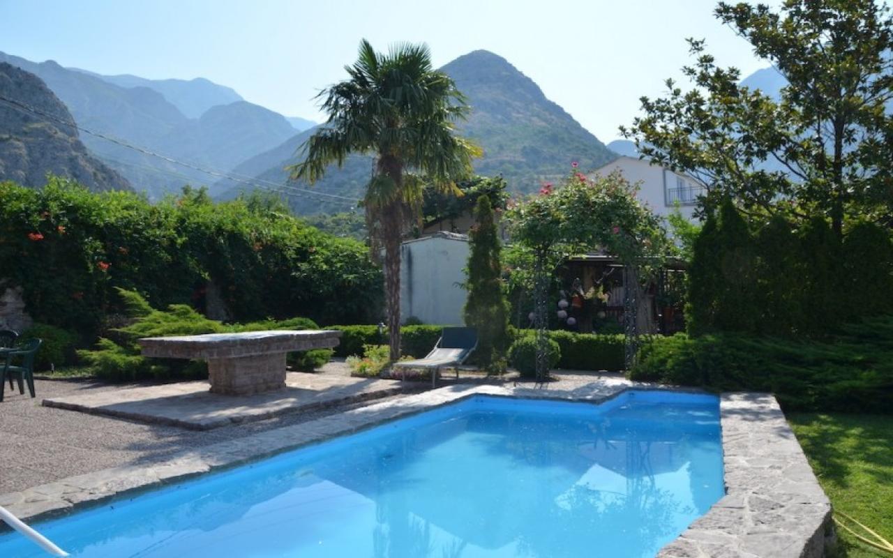 Maison au Bar, Monténégro, 324 m² - image 2