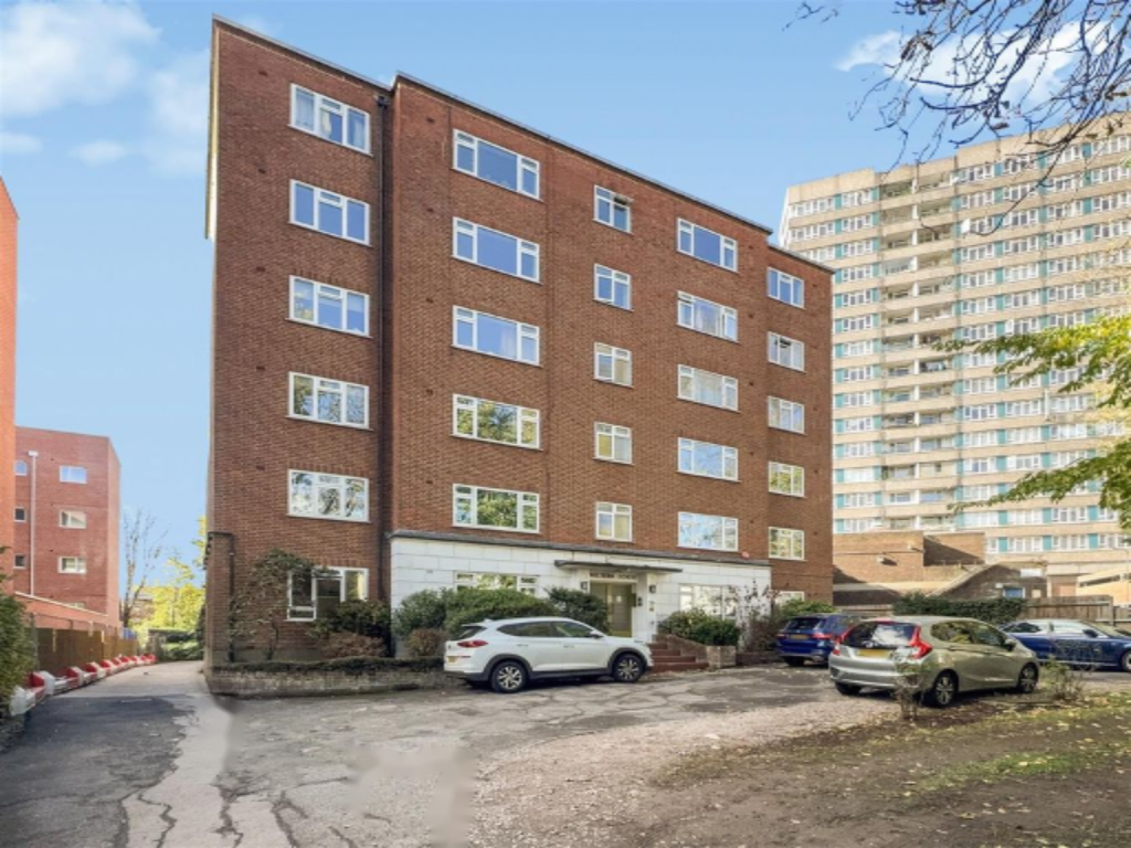 Flat in London, United Kingdom, 60 m² - picture 6