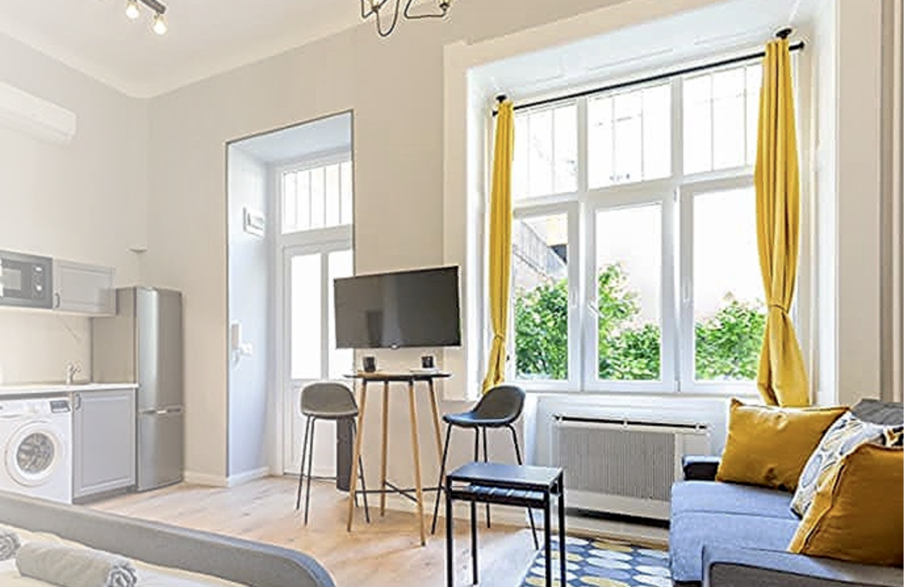 Hotel in Budapest, Hungary - picture 4