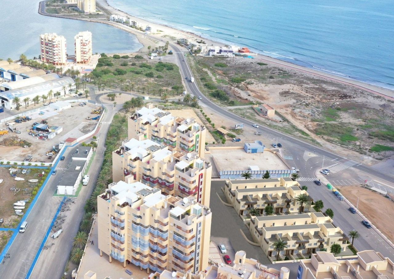 Chalet à La Manga del Mar Menor, Espagne, 100 m² - image 3