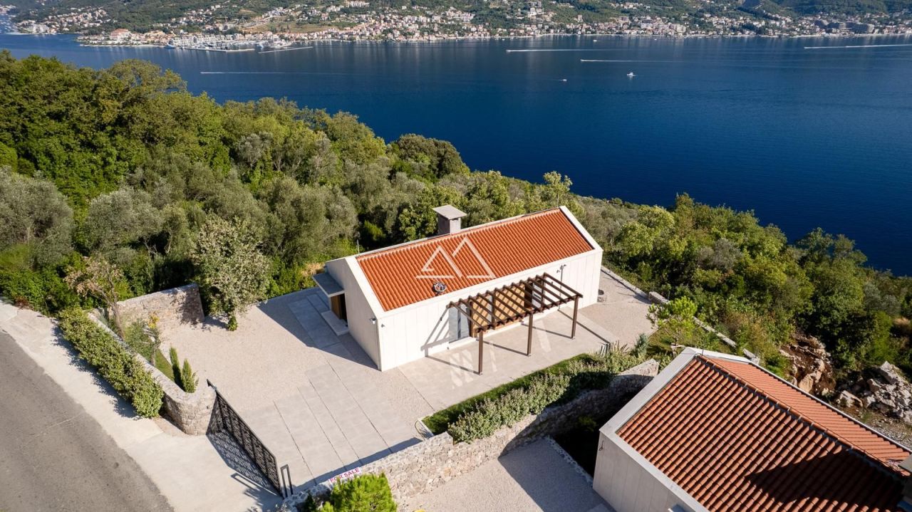 Villa in Zabrze, Montenegro, 173 m² - Foto 2