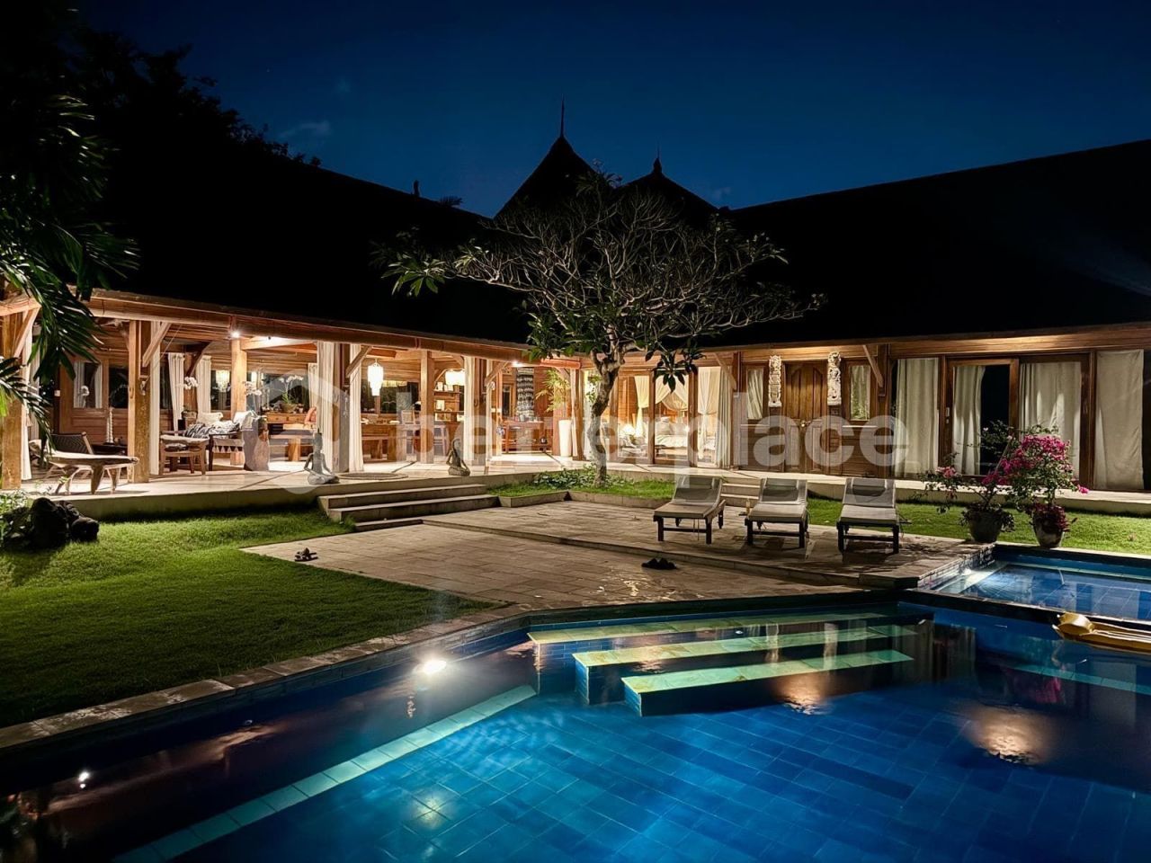 Villa à Canggu, Indonésie, 400 m² - image 1