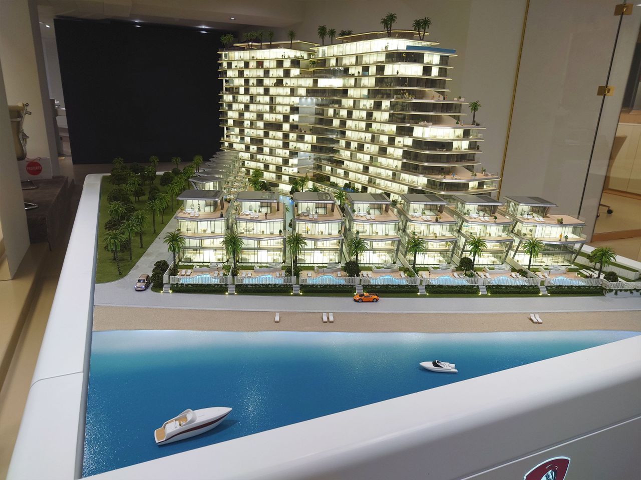 Mansion in Ras al-Khaimah, UAE, 830 m² - picture 3