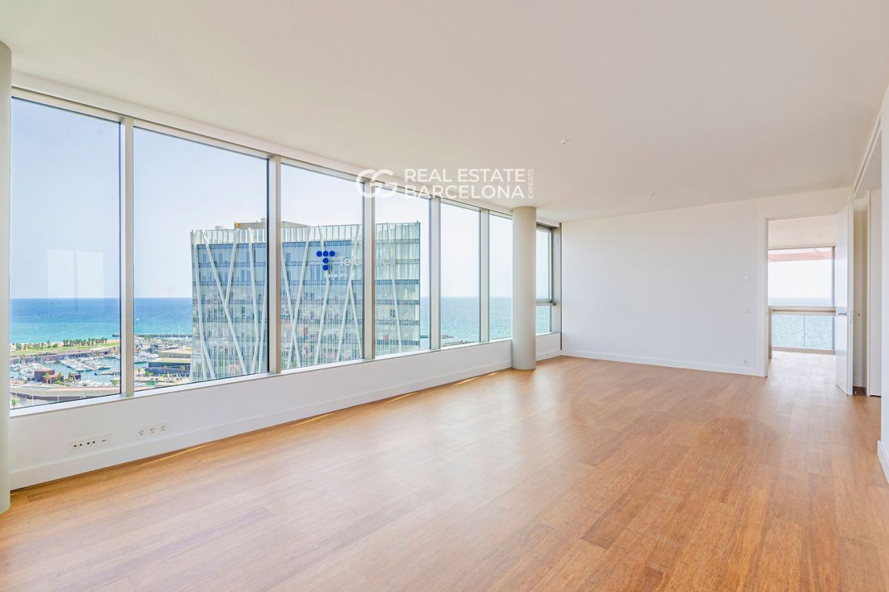 Flat in Barcelona, Spain, 272 m² - picture 1