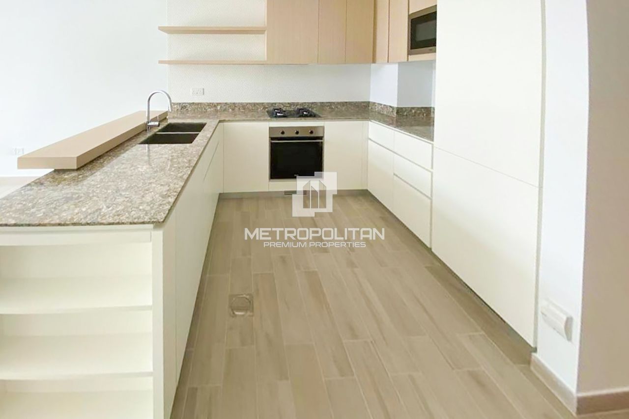 Apartment in Dubai, UAE, 77 m² - picture 2