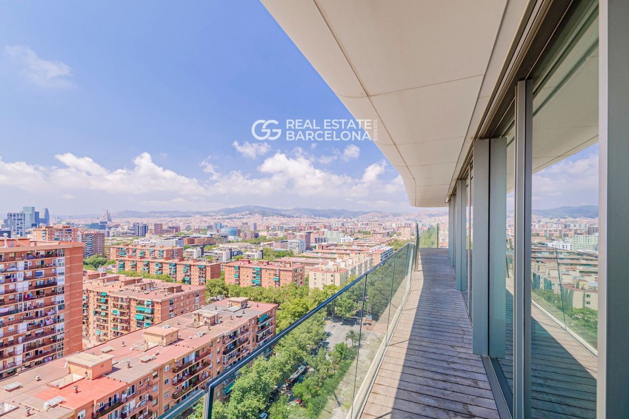 Flat in Barcelona, Spain, 272 m² - picture 2