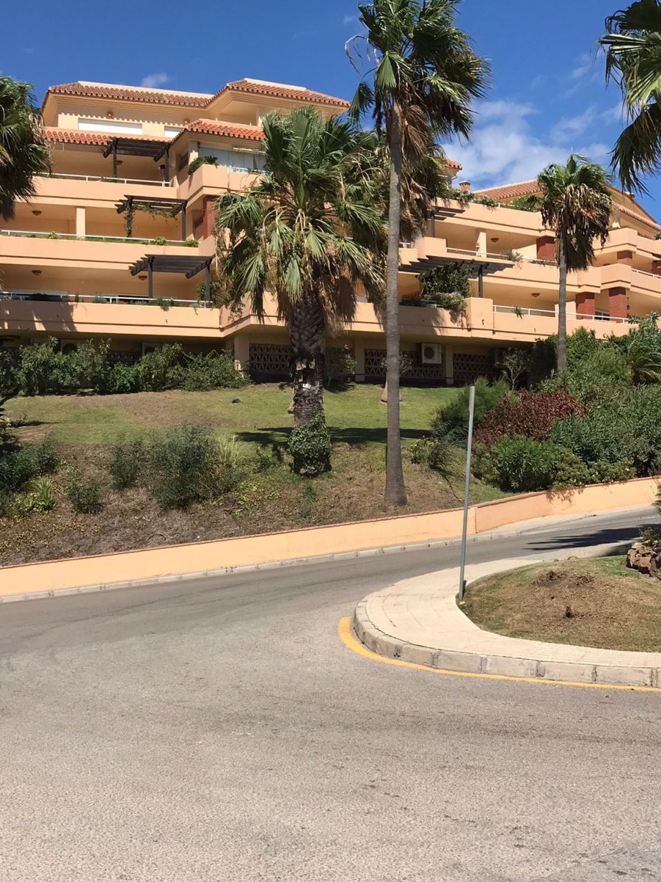 Apartment in Marbella, Spain, 80 m² - picture 2