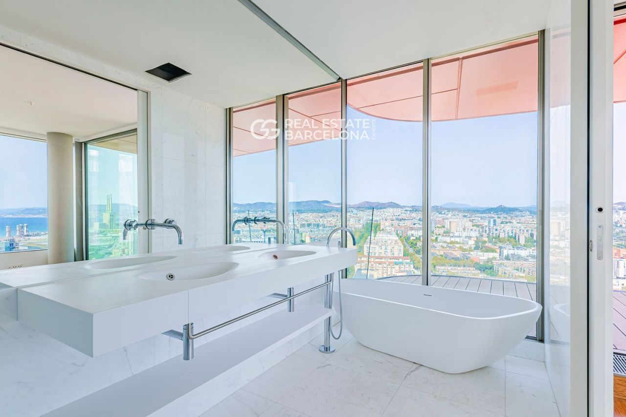 Flat in Barcelona, Spain, 272 m² - picture 3