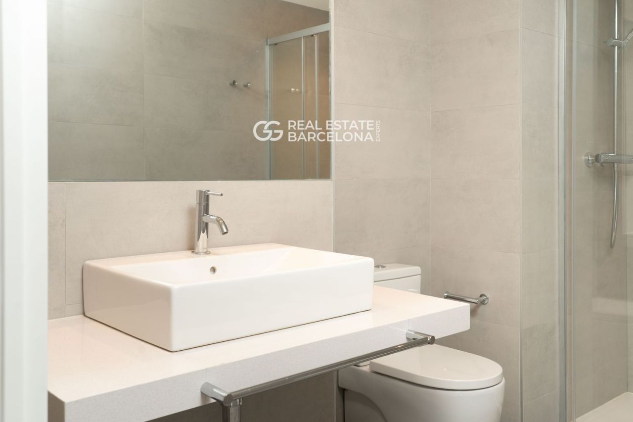 Appartement à Badalona, Espagne, 141 m² - image 3