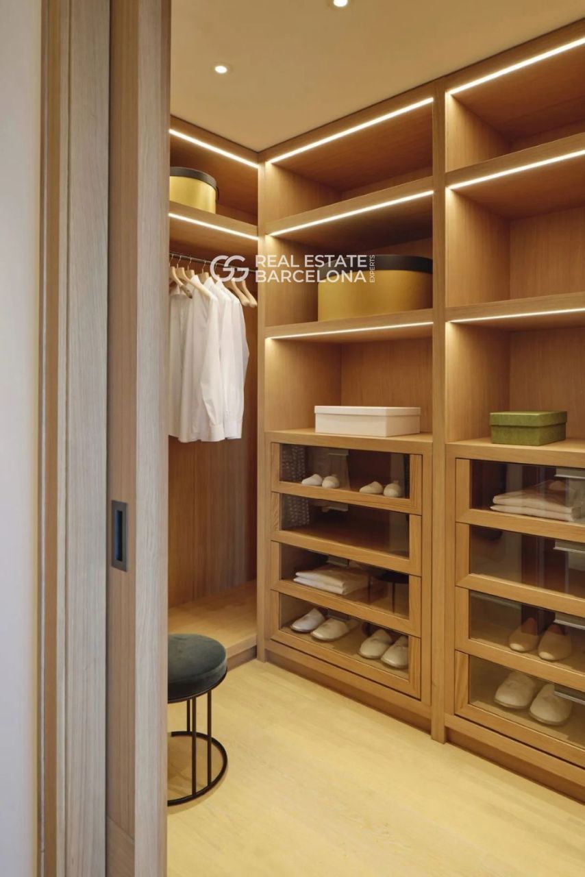 Wohnung in Barcelona, Spanien, 220 m² - Foto 6