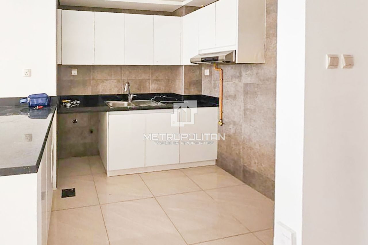 Apartment in Dubai, UAE, 83 m² - picture 4