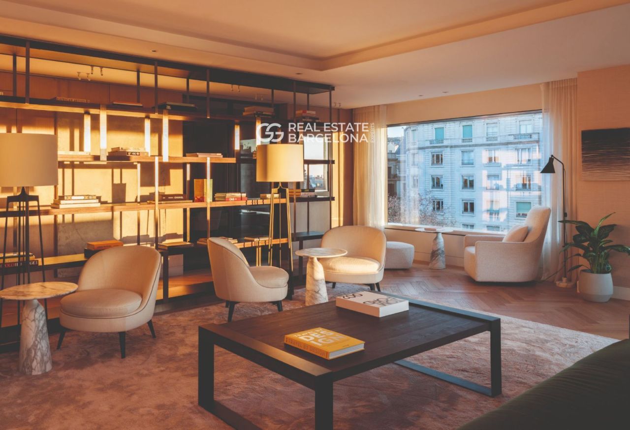 Flat in Barcelona, Spain, 176 m² - picture 7