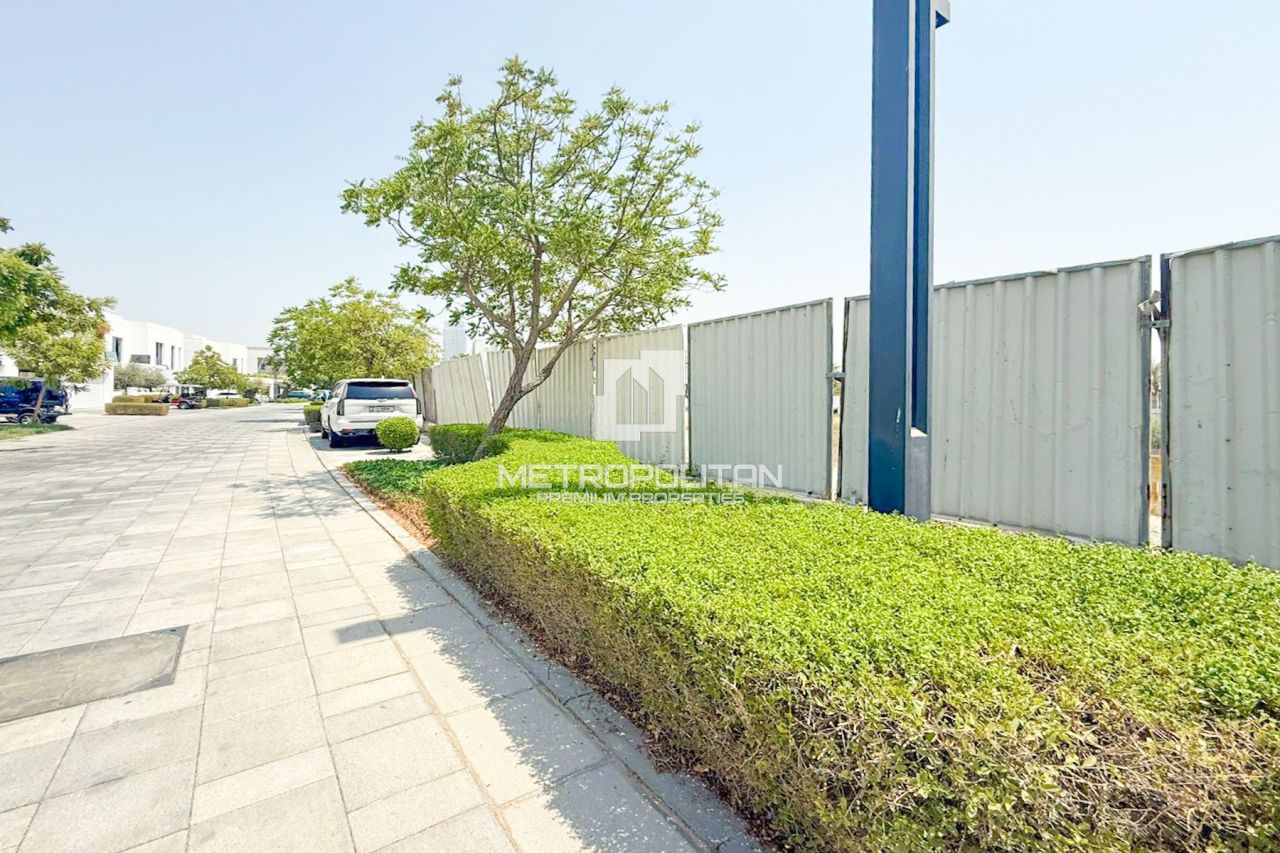 Terrain à Dubaï, EAU, 4 839 m² - image 7