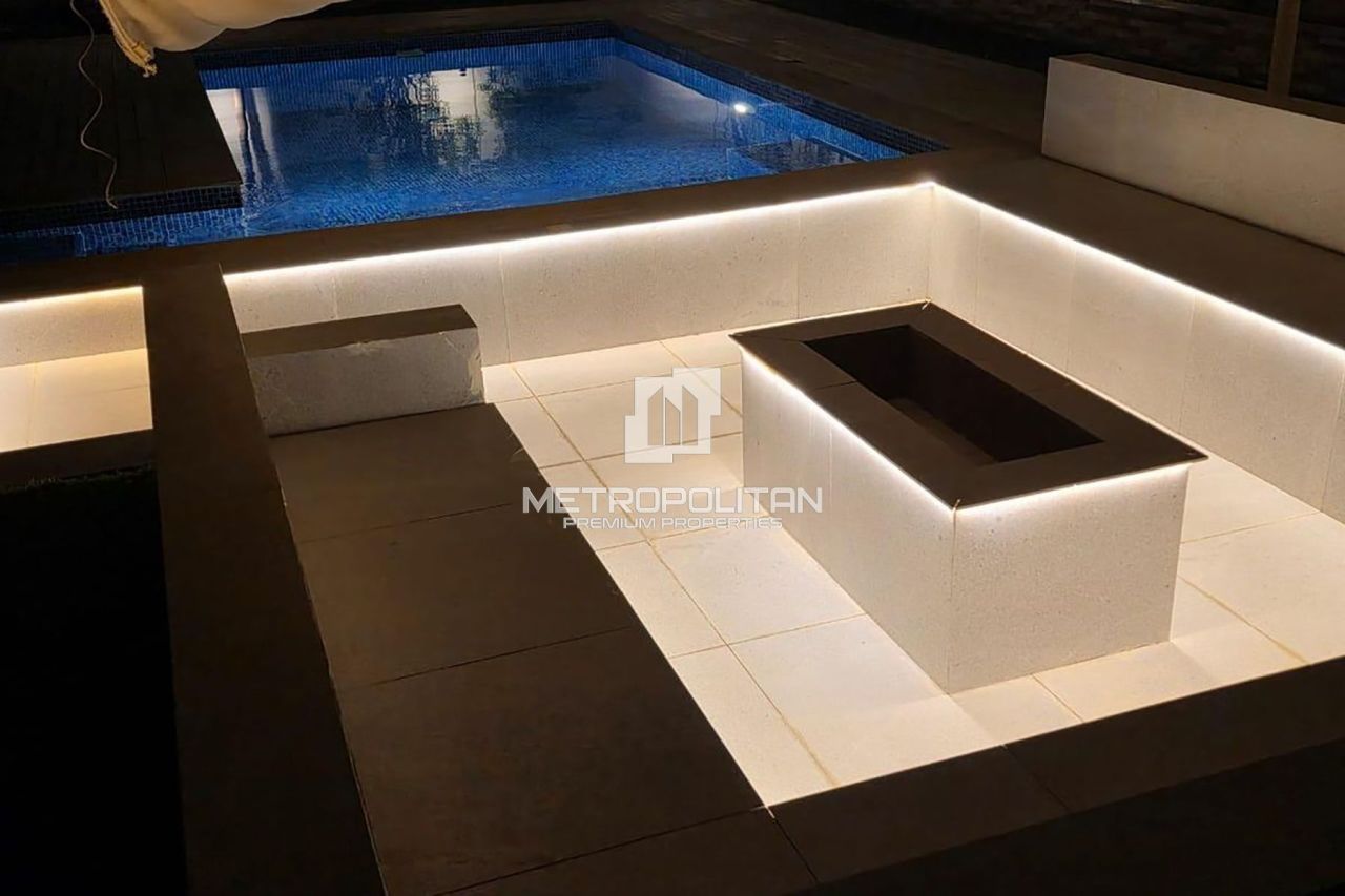 Villa in Dubai, UAE, 650 m² - picture 7
