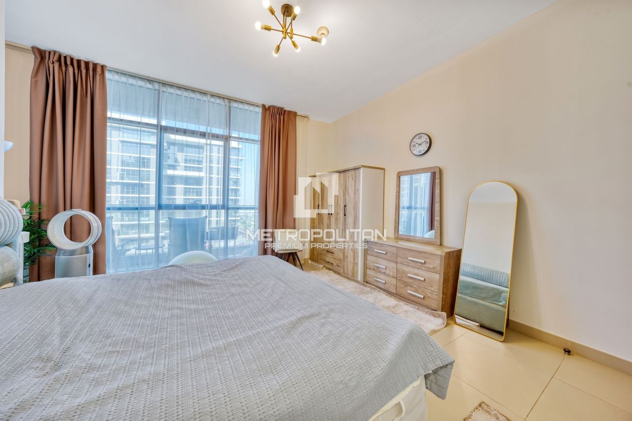 Apartment in Dubai, UAE, 97 m² - picture 8