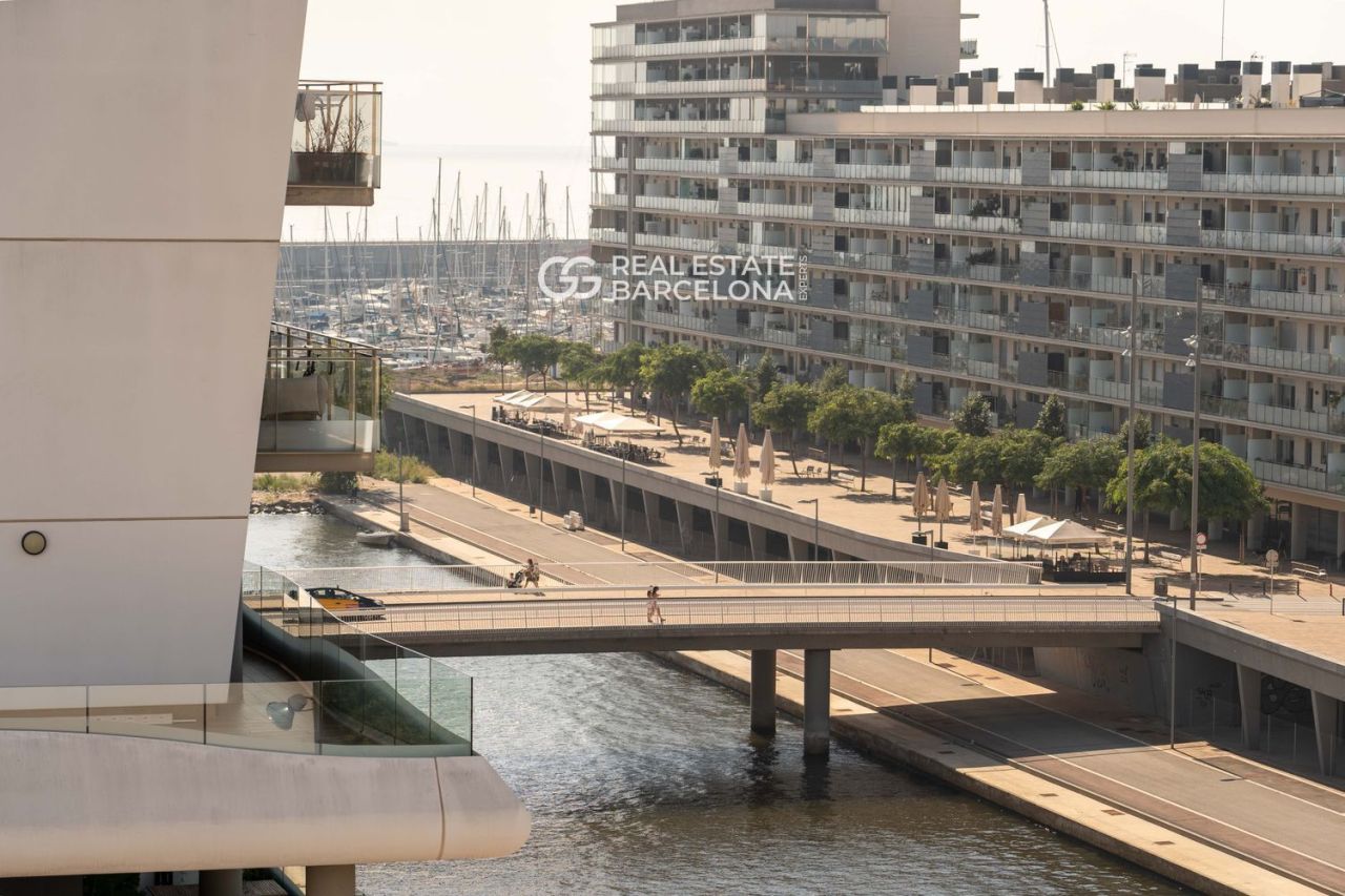 Appartement à Badalona, Espagne, 141 m² - image 19