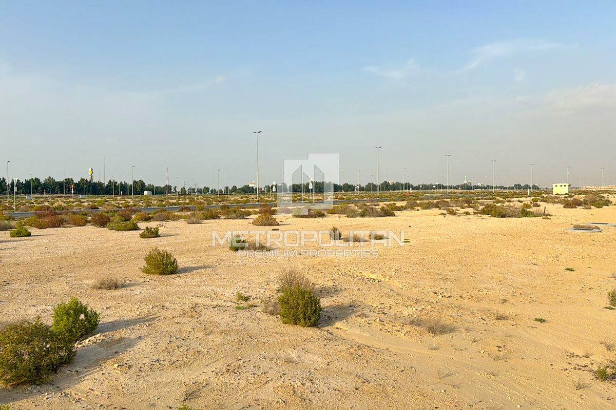 Terreno a Dubai, EAU, 900 m2 - foto 4