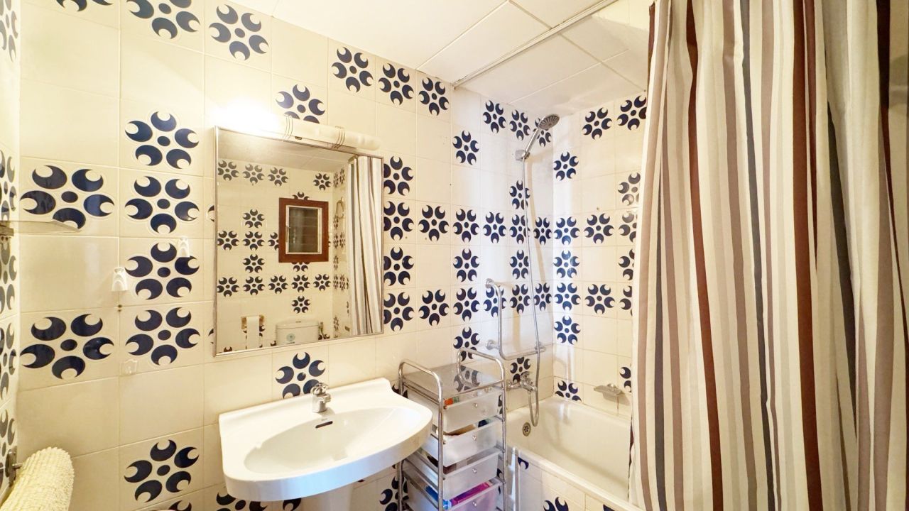 Piso en la Costa Brava, España, 108 m² - imagen 19