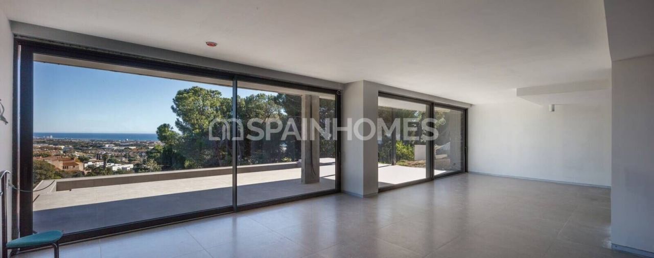 Villa Premià de Dalt, España, 364 m² - imagen 9