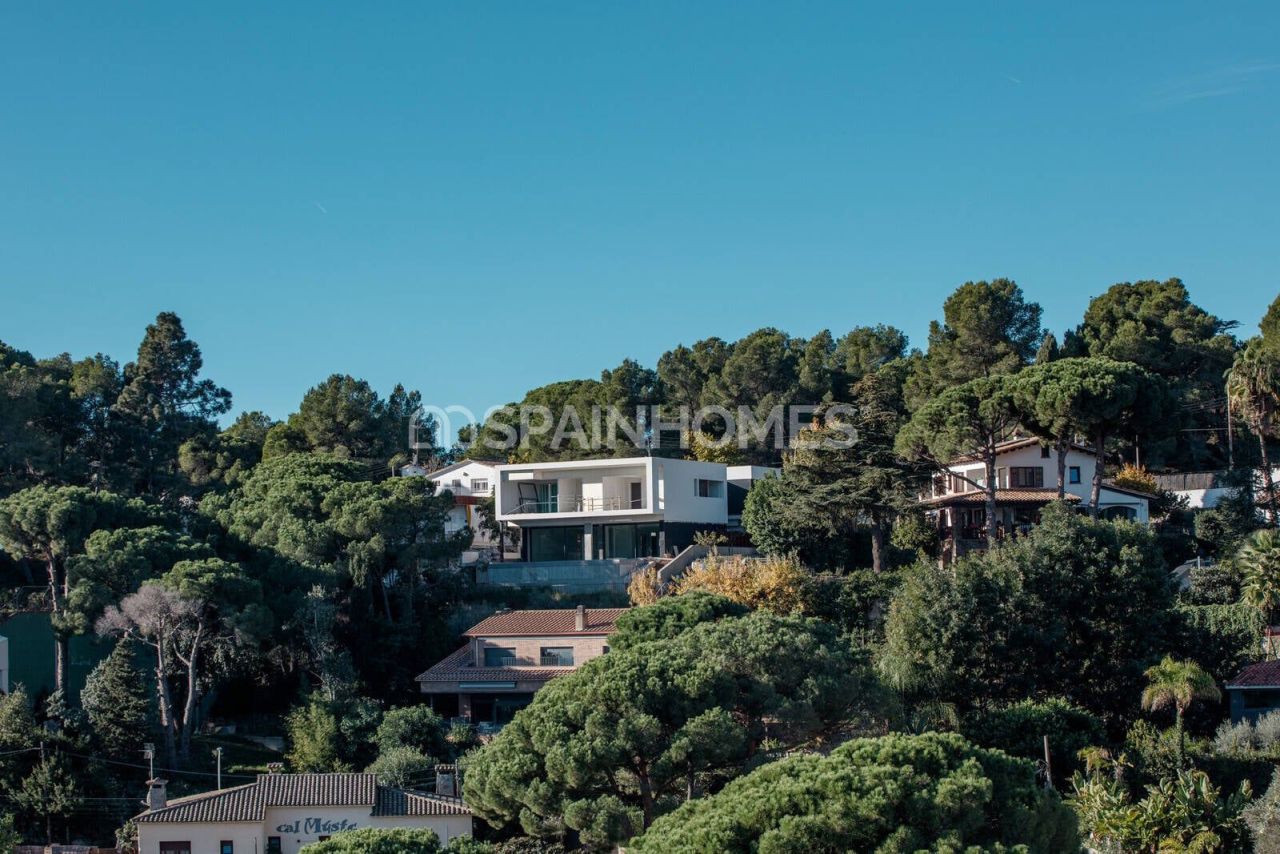 Villa Premià de Dalt, España, 364 m² - imagen 10