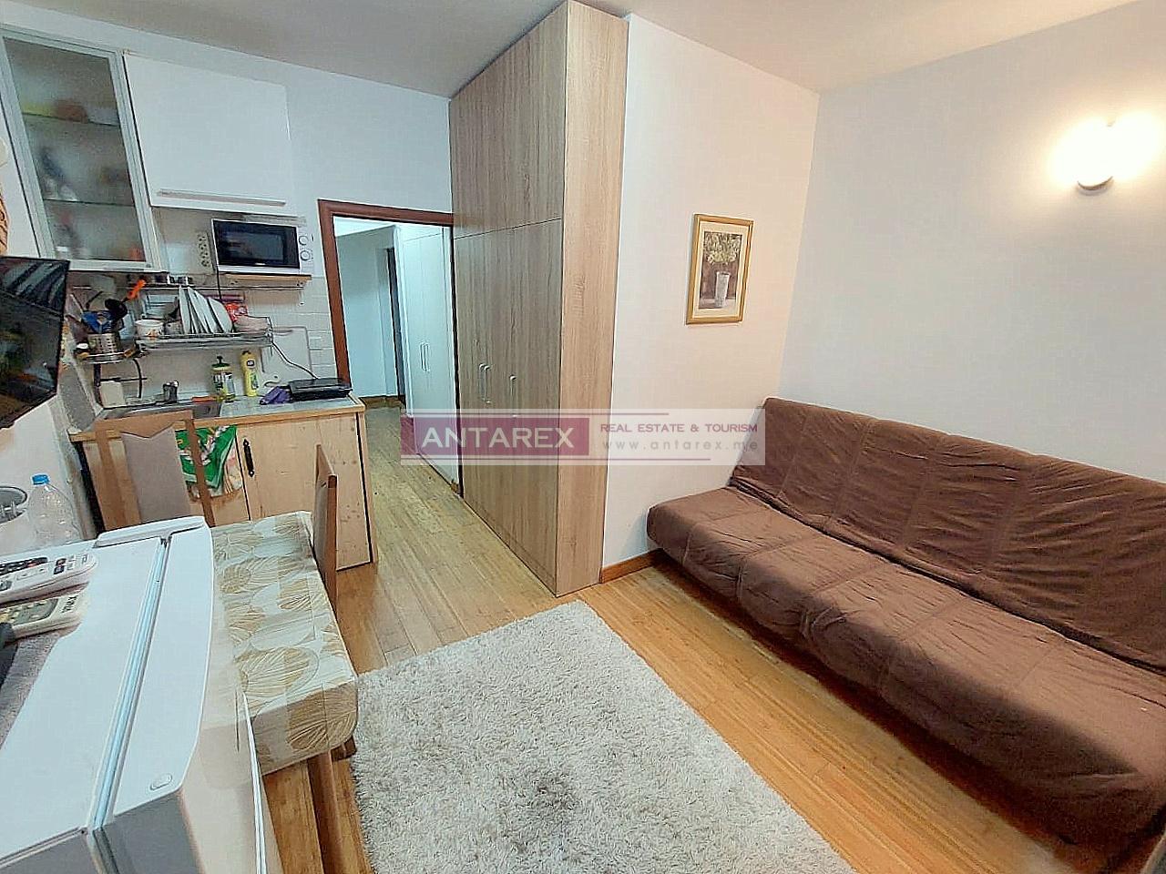 Apartment in Igalo, Montenegro, 26 m² - picture 1