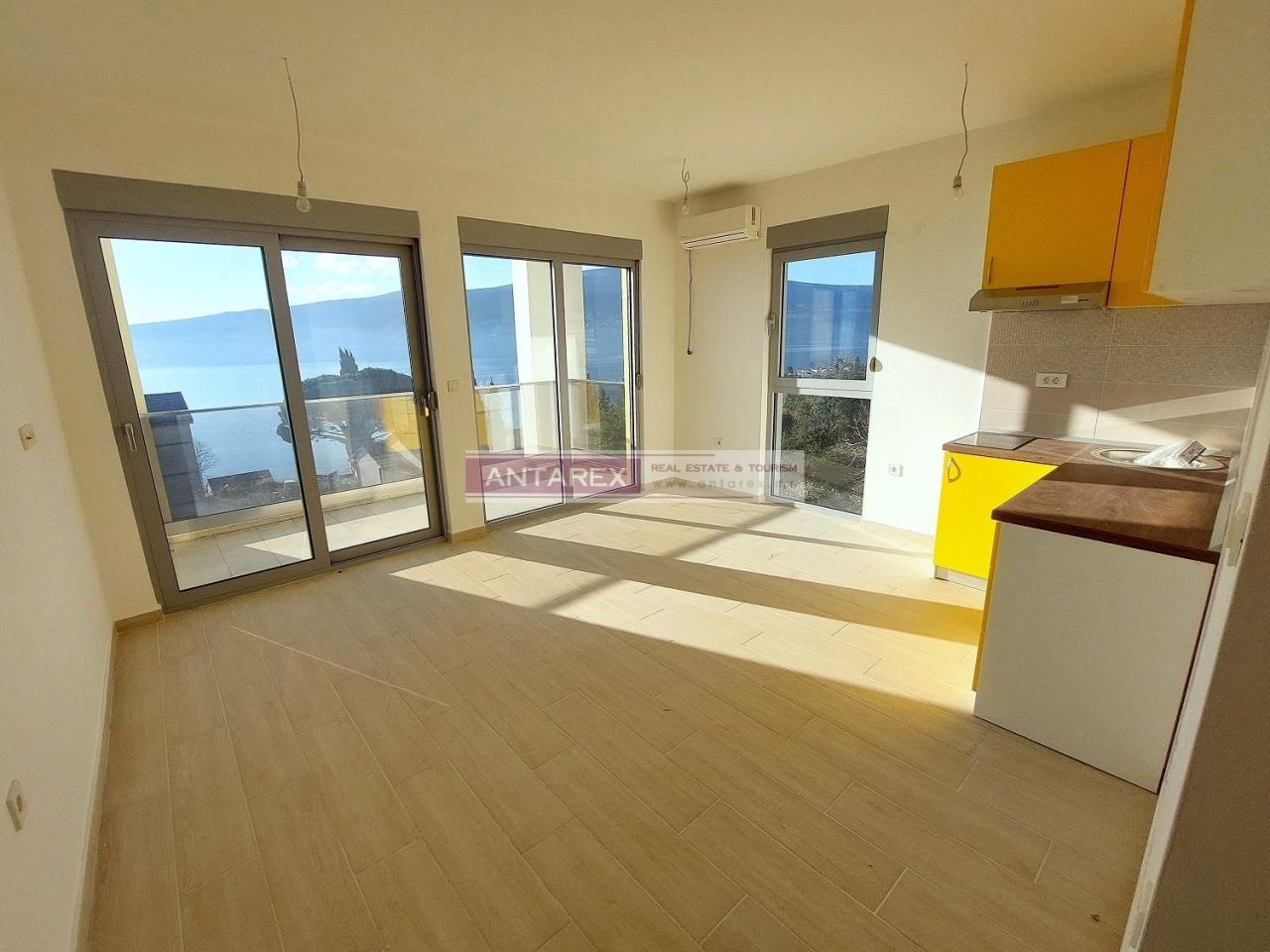 Apartment in Bijela, Montenegro, 57 m² - Foto 2
